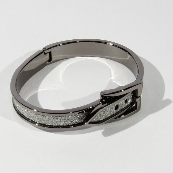 Jewelry - NWOT Gunmetal Hinge Belt Bracelet